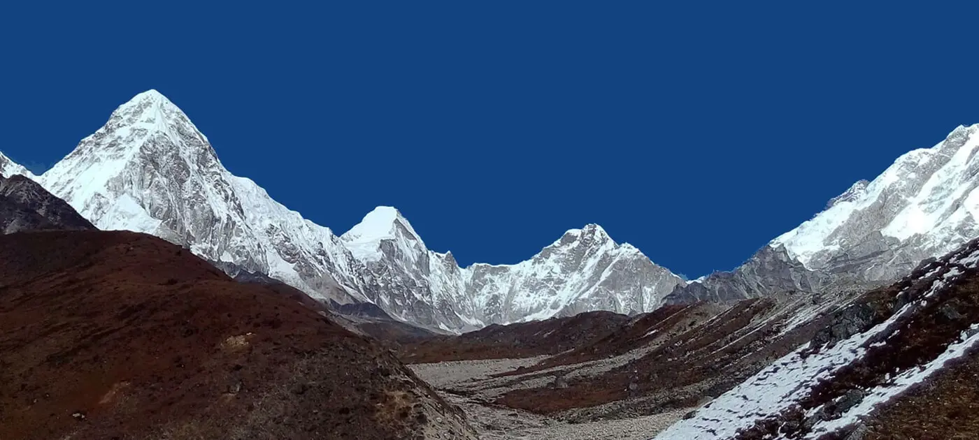 everest trek distance