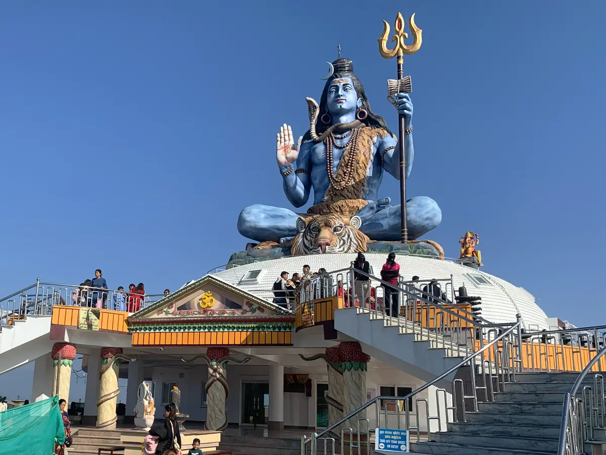 lord shiva statue