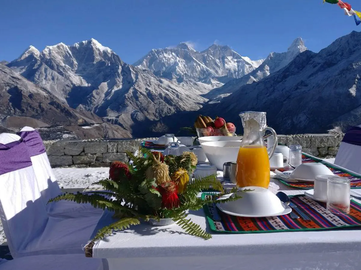 breakfast setup